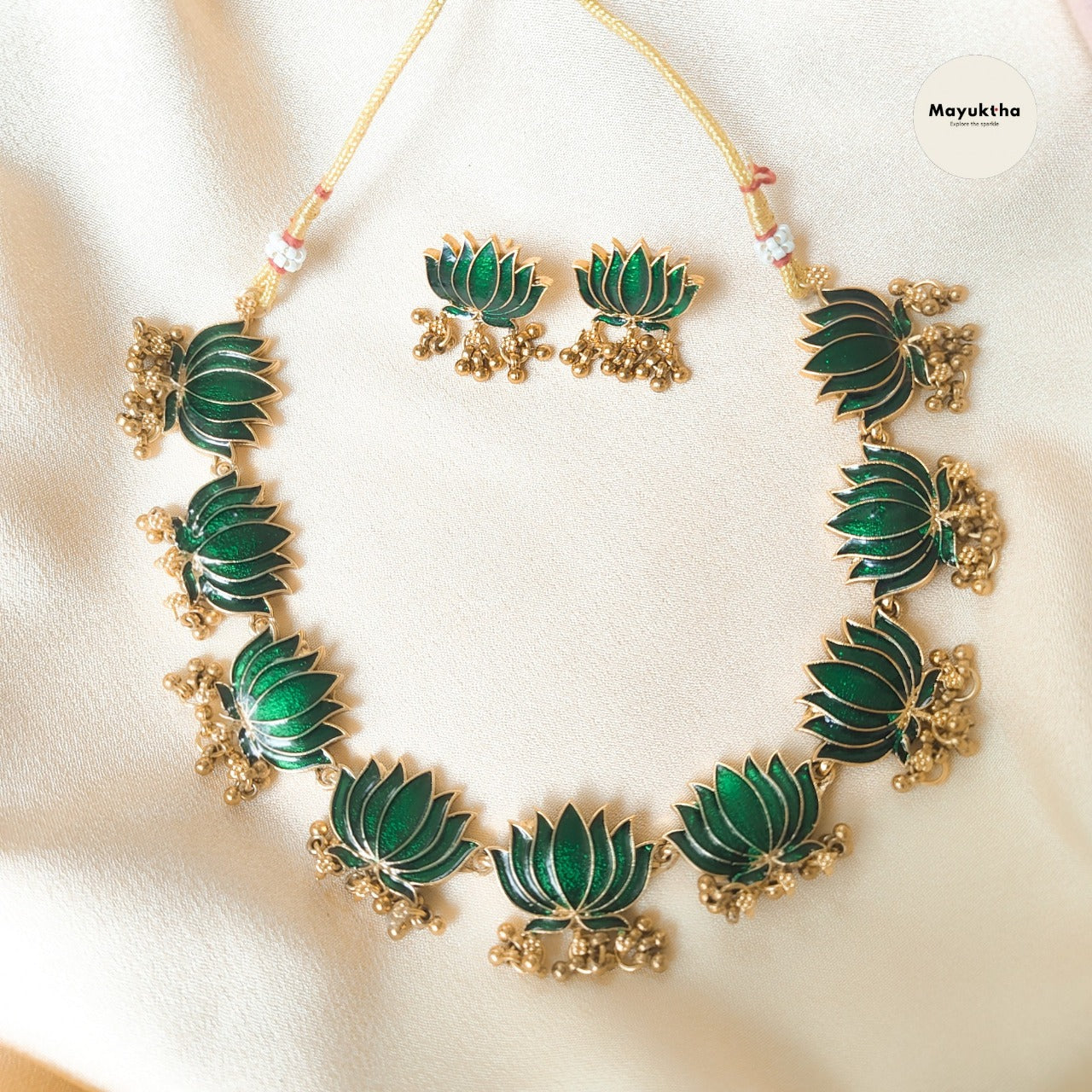 Lotus Ghunghroo necklace